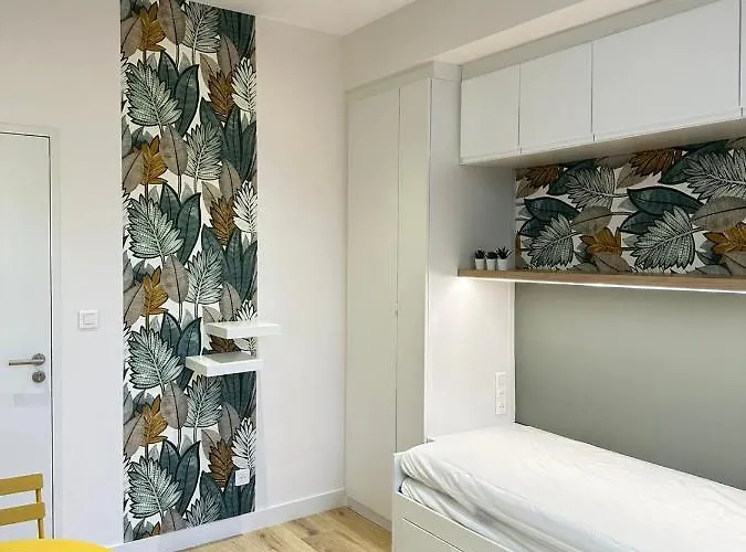 Appartement Bressigny/t1/centre-ville/wi-fi *