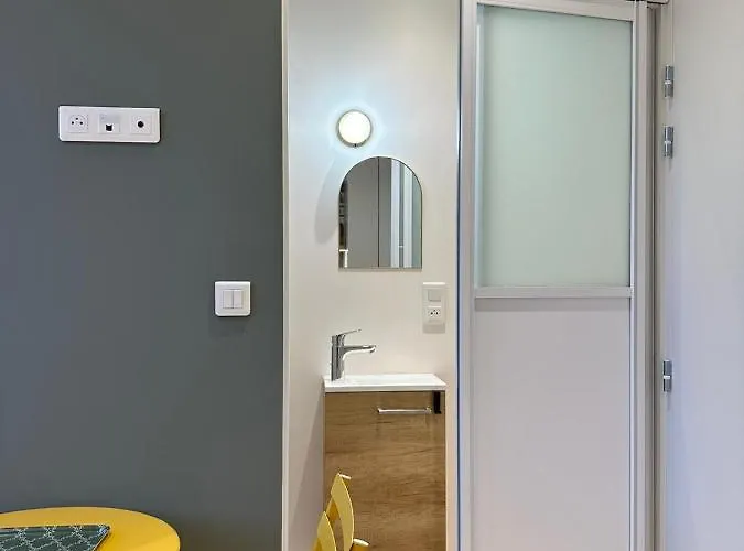 Appartement Bressigny/t1/centre-ville/wi-fi Angers